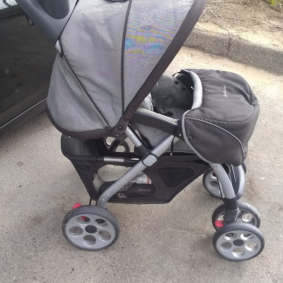 how to fold an eddie bauer stroller